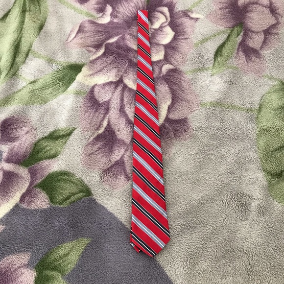 Brooks Brothers Silk Tie - Picture 2 of 5